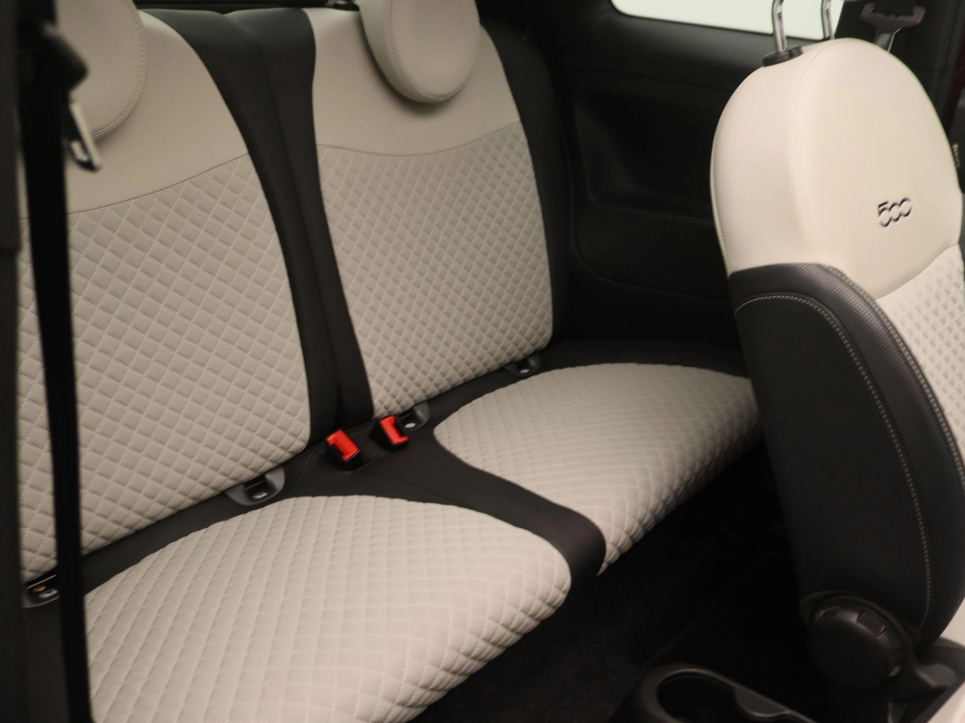 Fiat-500C-image-23