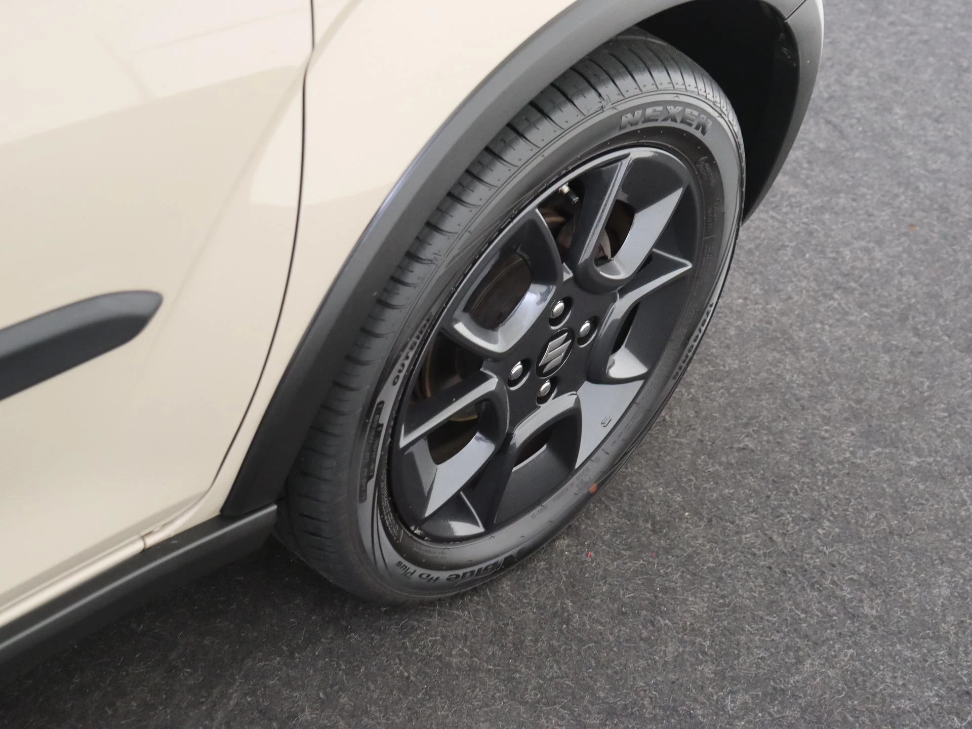 Suzuki-Ignis-image-9