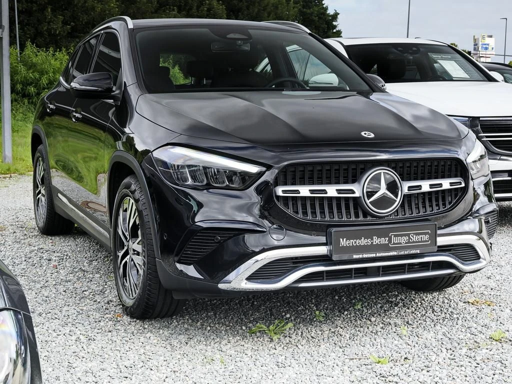 Mercedes-Benz-GLA 200 d-image-3