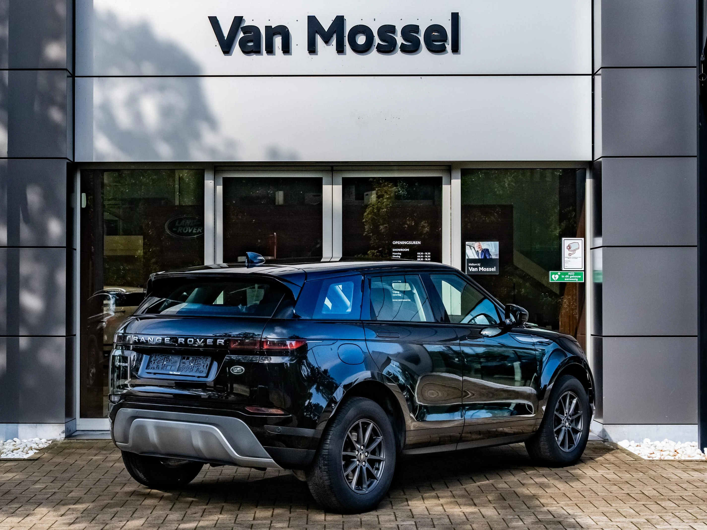 Land Rover-Range Rover Evoque-image-5