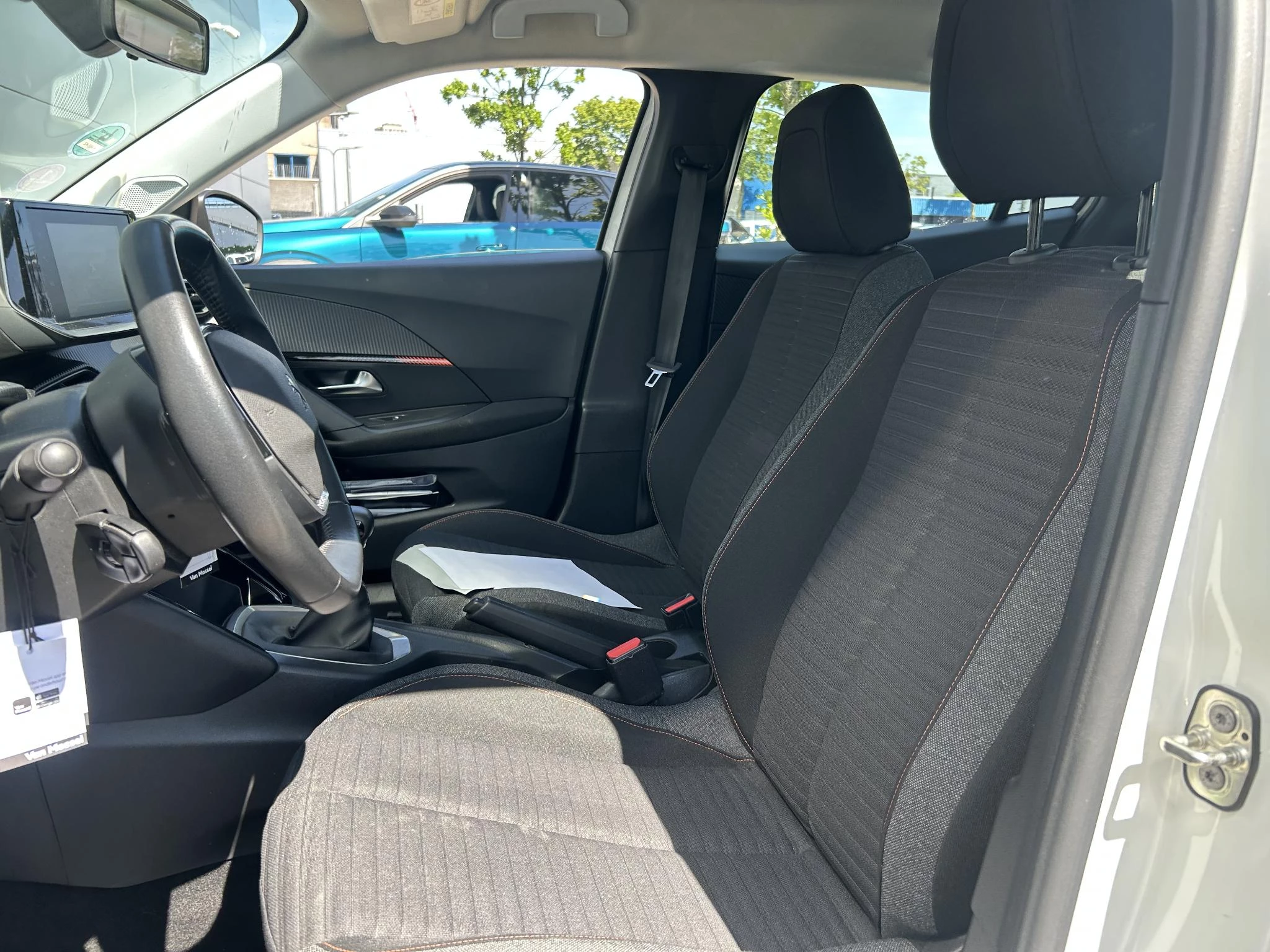 Peugeot-2008-image-19
