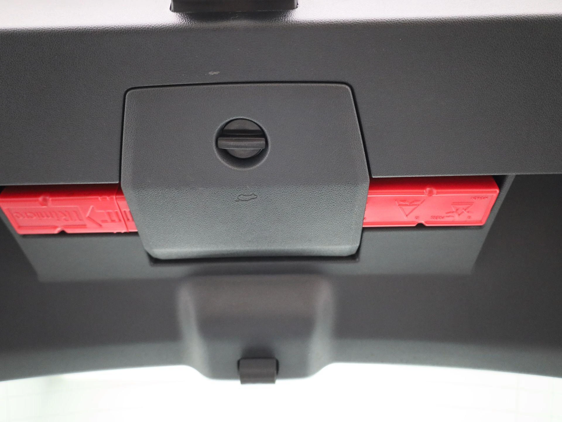 Volkswagen-Polo-image-11