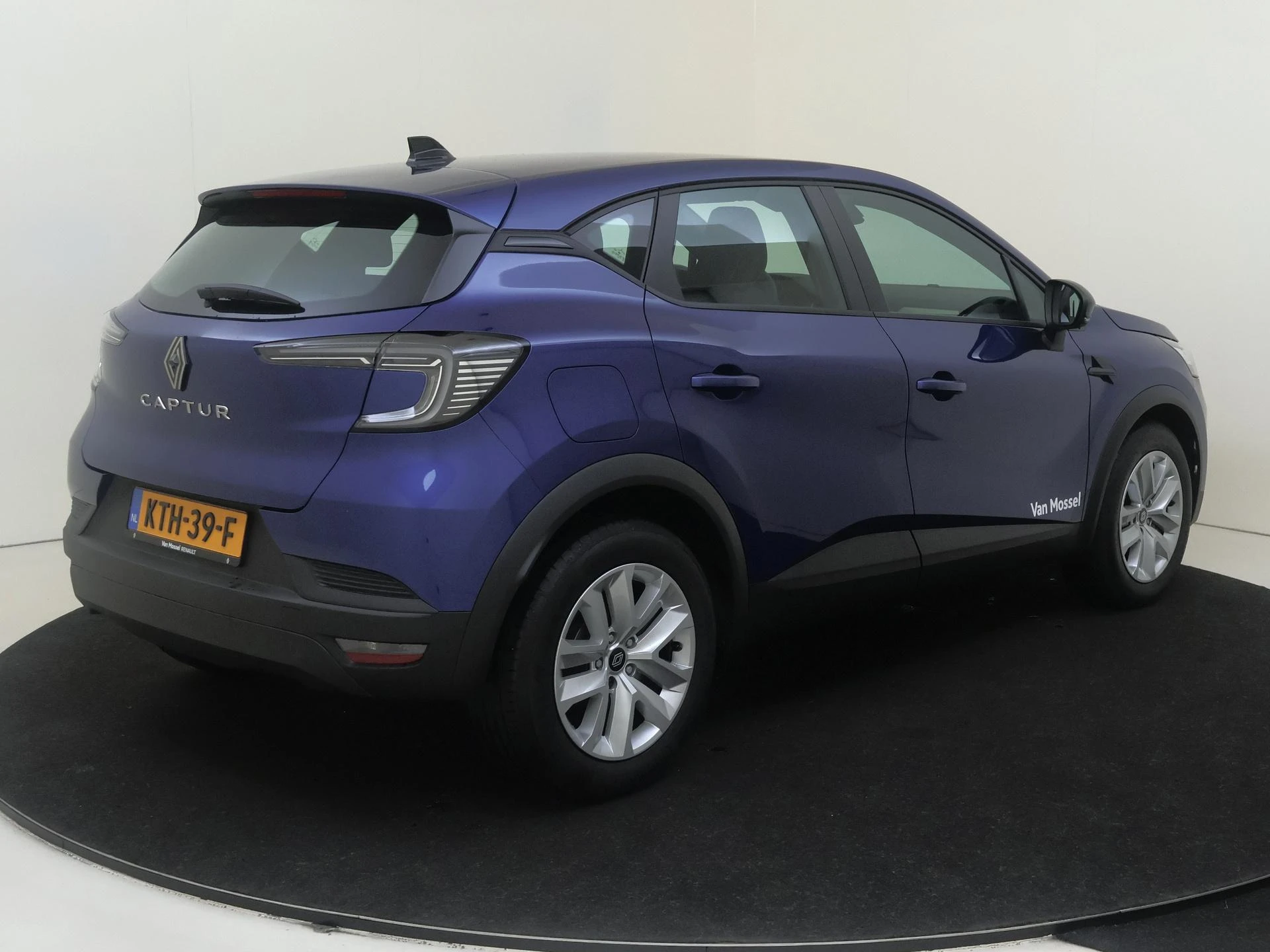 Renault-Captur-image-3