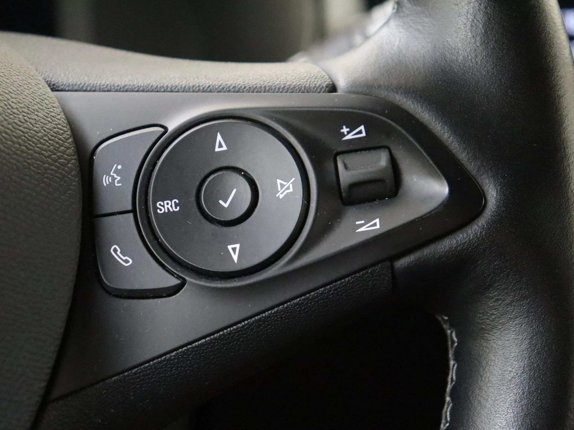 Opel-Corsa-e-image-12