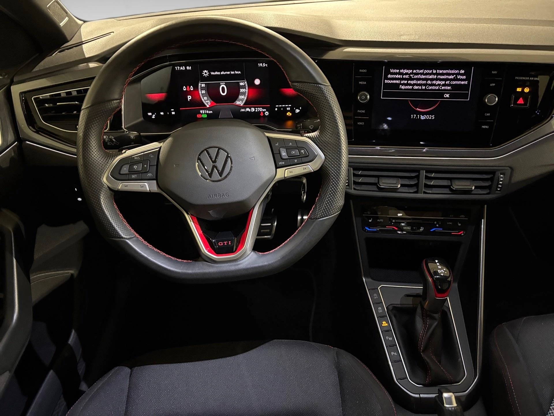 Volkswagen-Polo-image-5