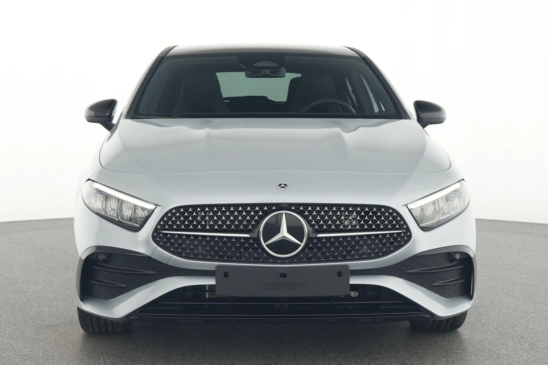 Mercedes-Benz A-Klasse 250 e AMG Line + PANO DAK + NIGHTPAKKET + CARPLAY +