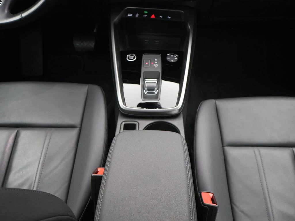 Audi A3 Sportback PHEV Audi A3 Sportback PHEV 40TFSIe 204PK *AUTOMAAT*LEDER*CAMERA*CRUISE*VIRTUAL COCKPIT*APP-CONNECT*PDC*...*