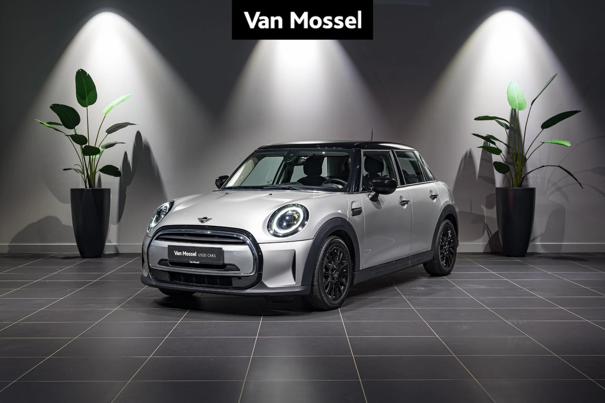 MINI-Cooper-image-0