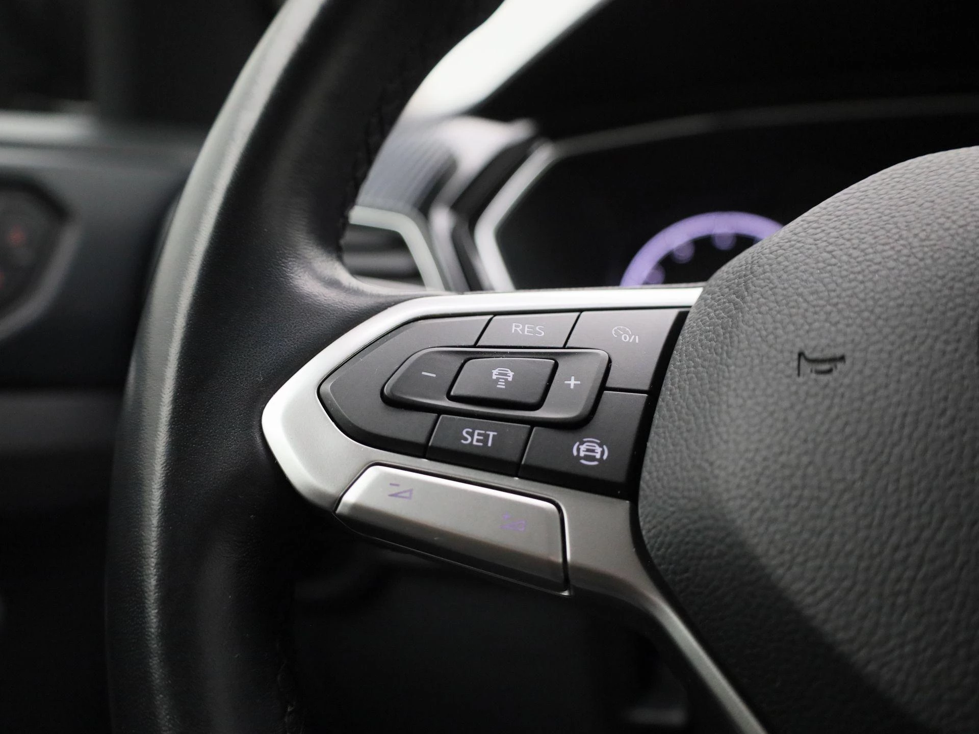 Volkswagen-T-Cross-image-17