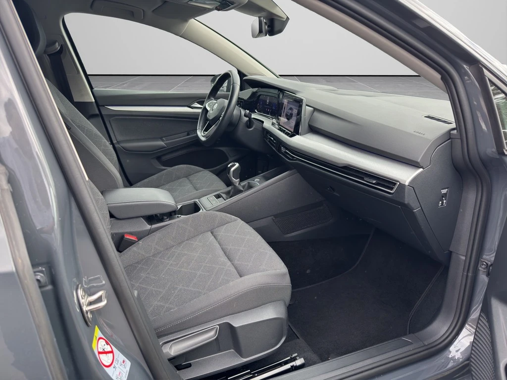 Volkswagen-Golf-image-5