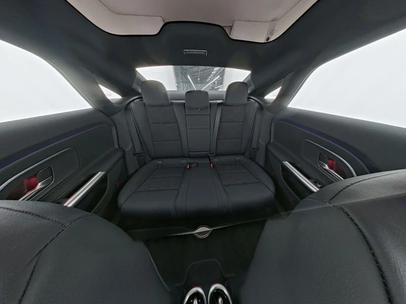 Mercedes-Benz-CLA-image-6