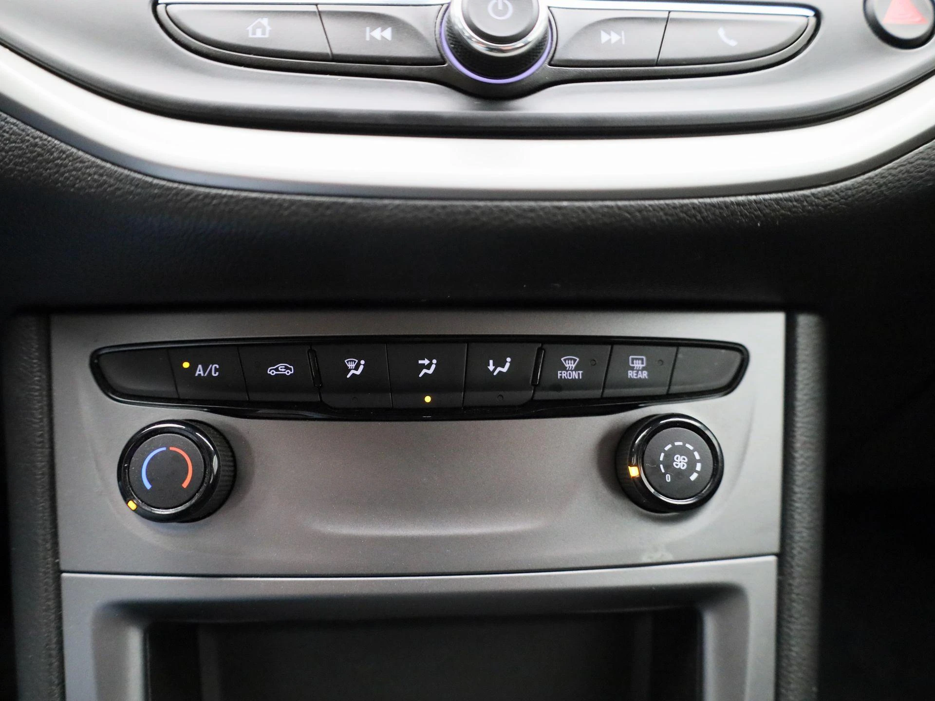 Opel-Astra-image-20