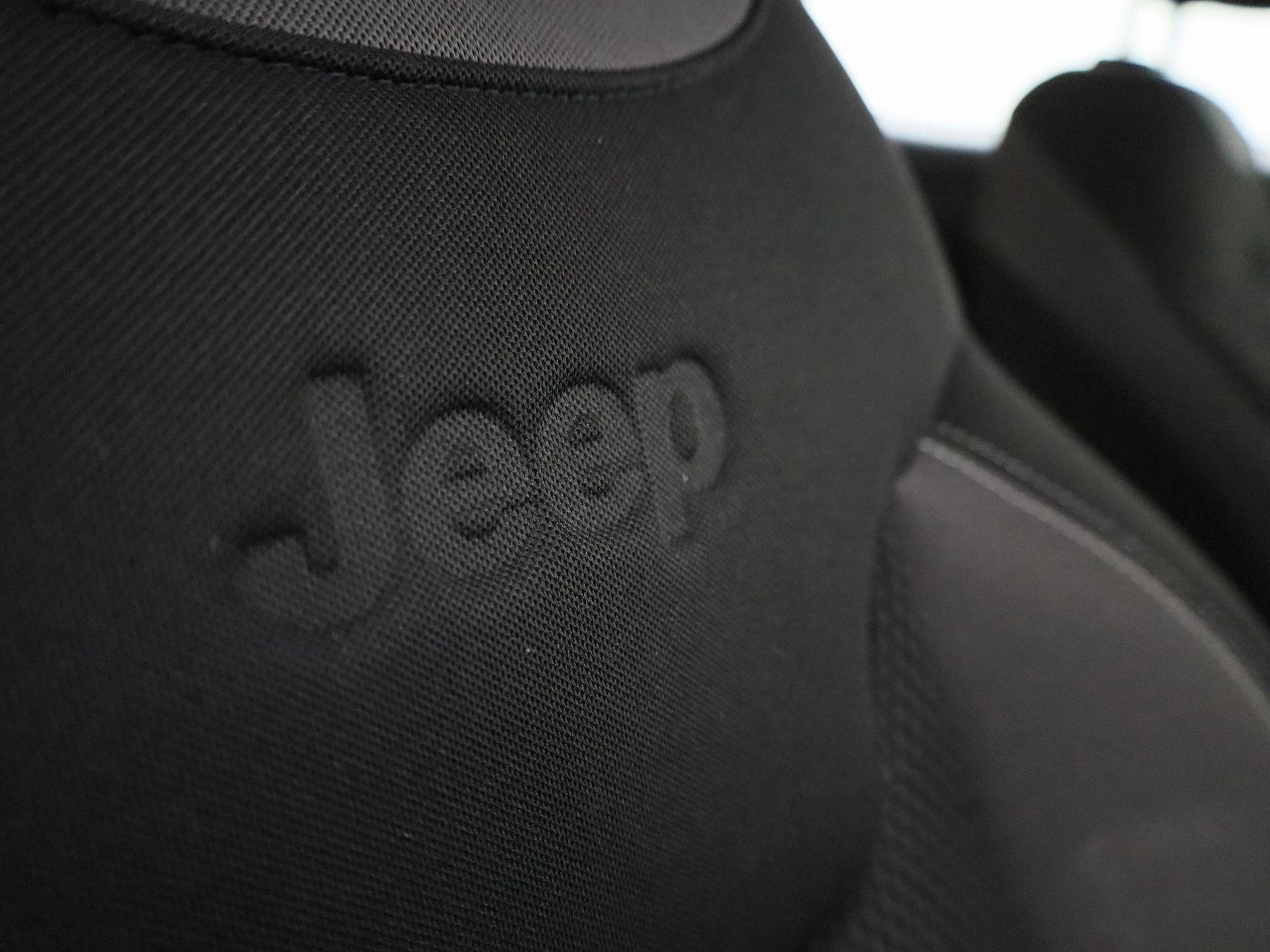 Jeep-Renegade-image-44