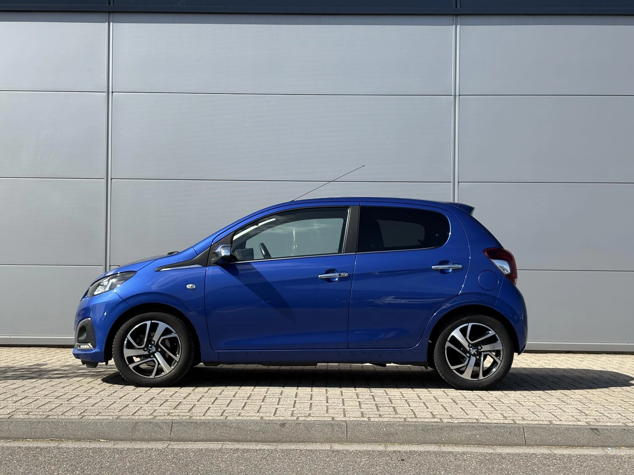 Peugeot-108-image-2