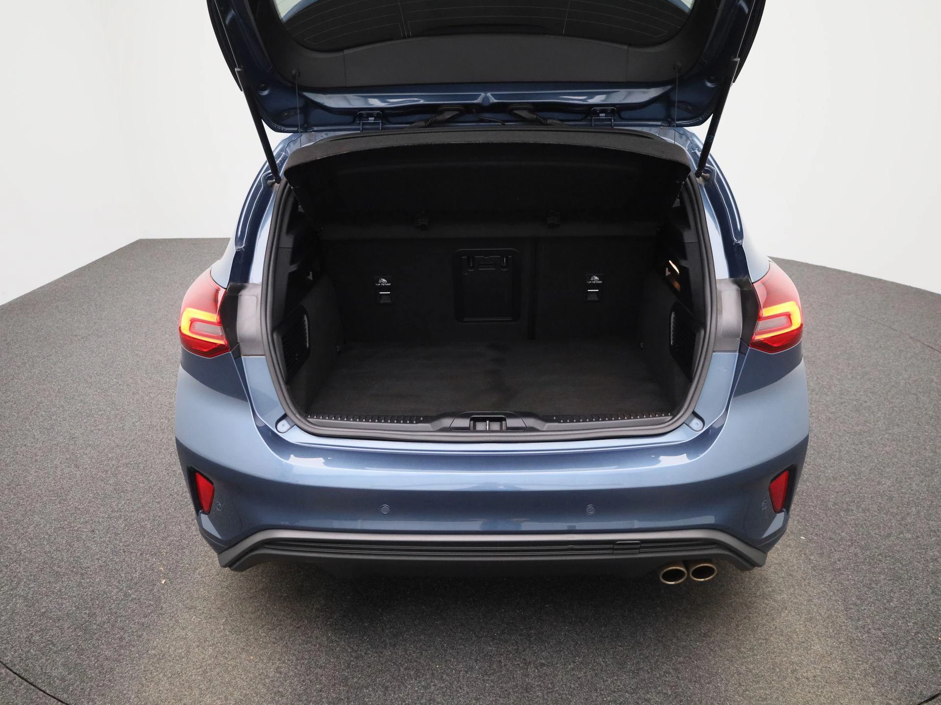 Ford Focus 1.0 EcoBoost Hybrid ST Line X