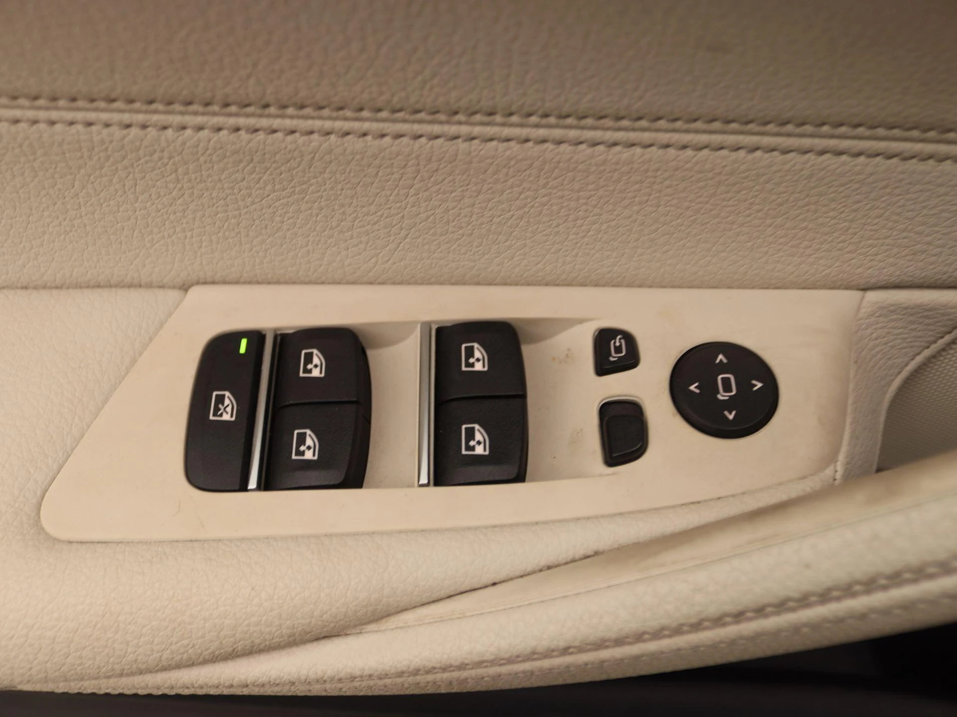 BMW-5 Serie-image-22