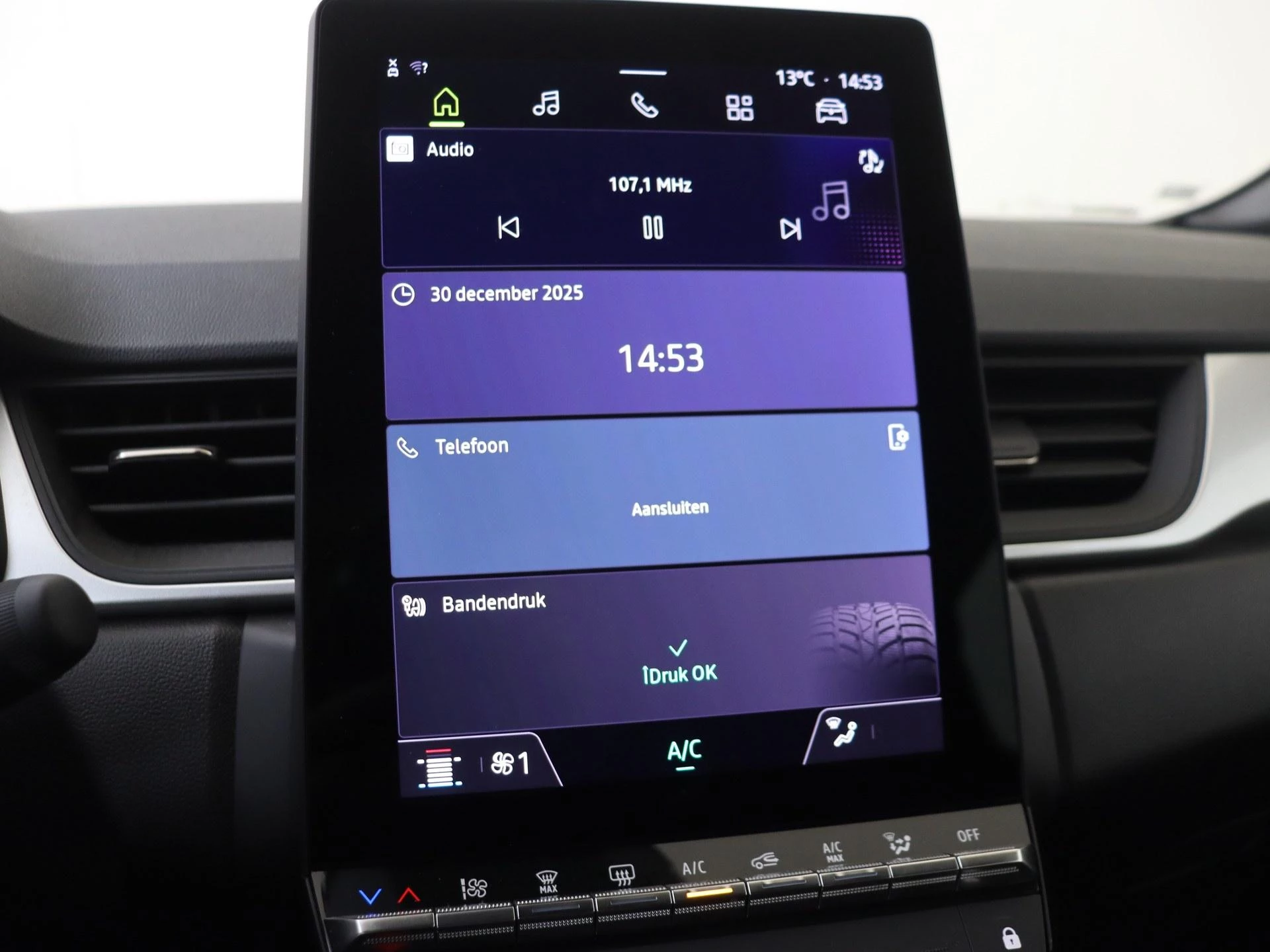 Renault-Captur-image-18