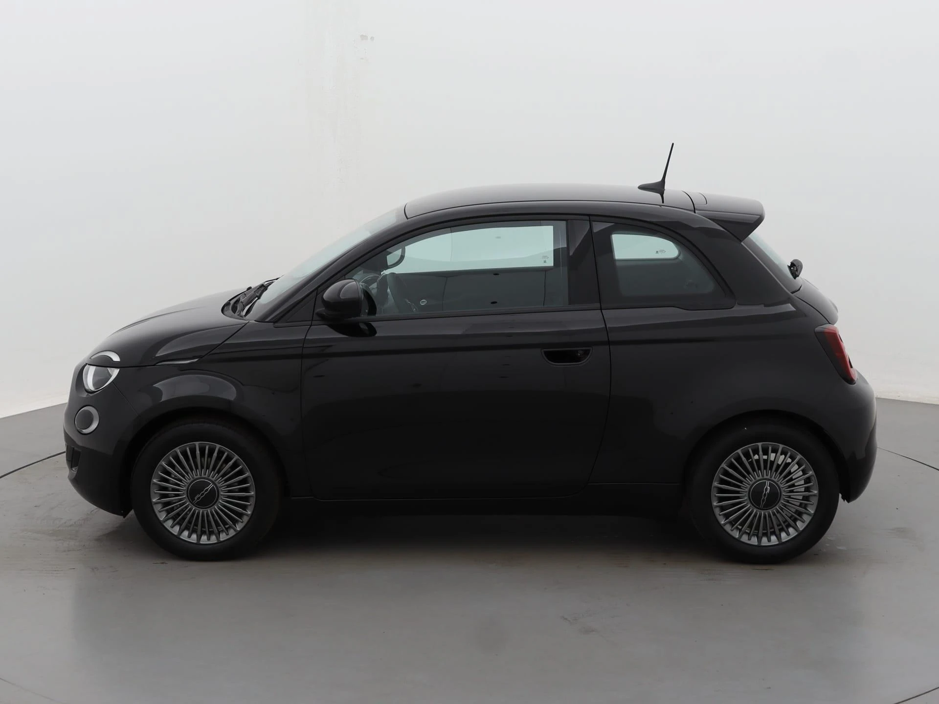 Fiat-500e-image-5