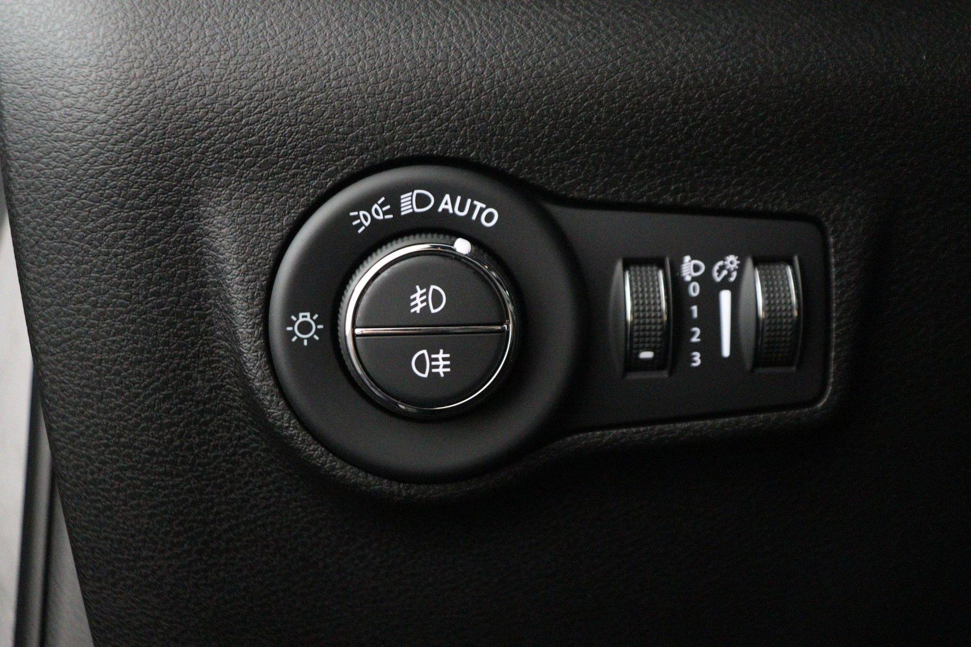 Jeep-Compass-image-25