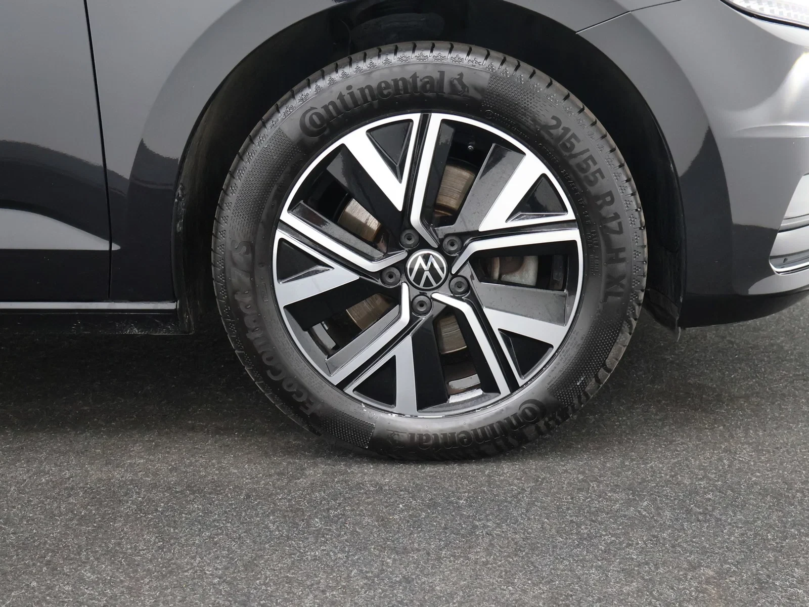 Volkswagen Touran Touran Highline 1.5TSI 150PK *AUTOMAAT*PANODAK*7 ZITPLAATSEN*CAMERA*LEDER*ACC*PDC*NAVI*APP-CONNECT*...*