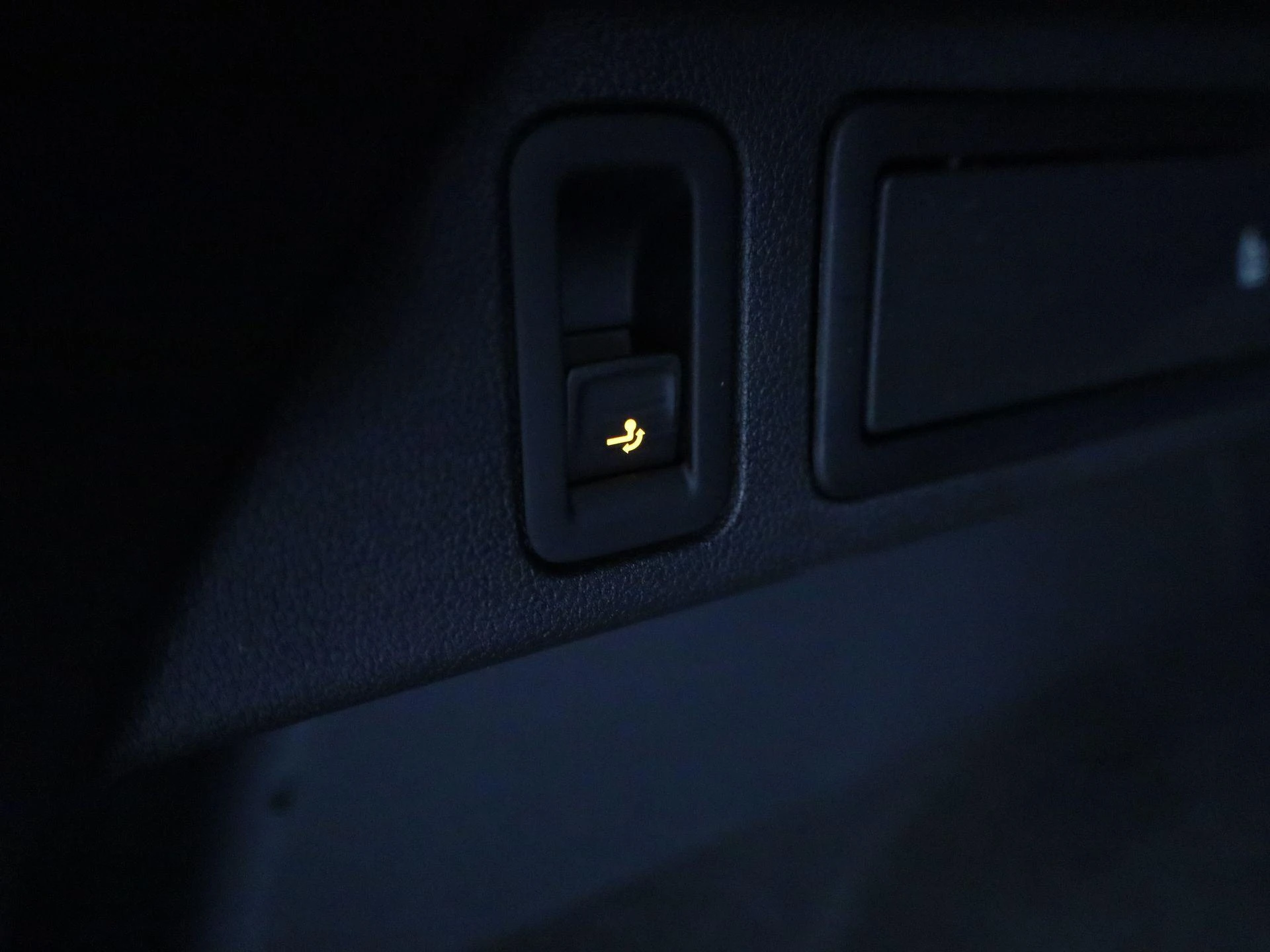 Volkswagen-Tiguan-image-12