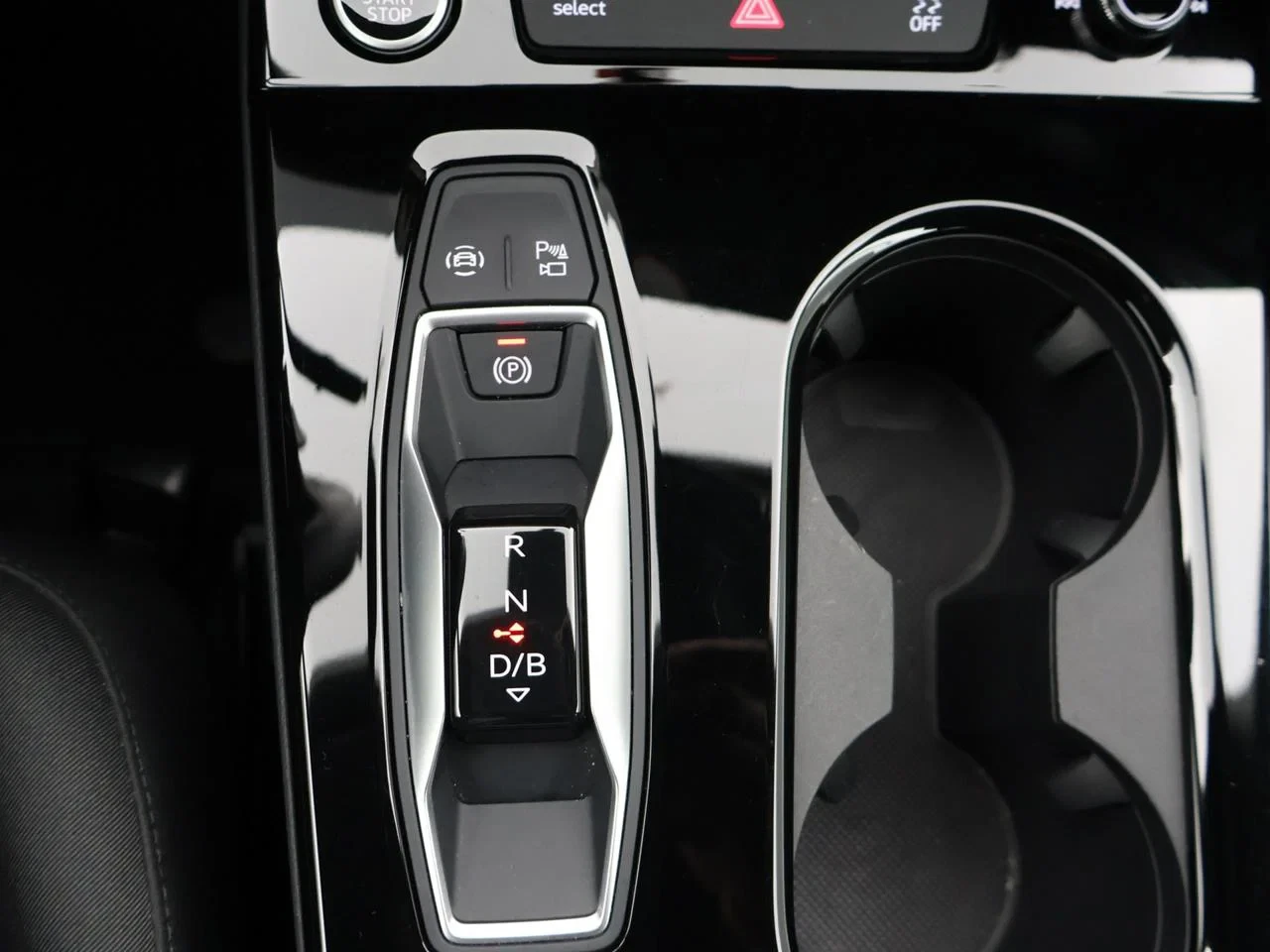 Audi-Q6 e-tron-image-9