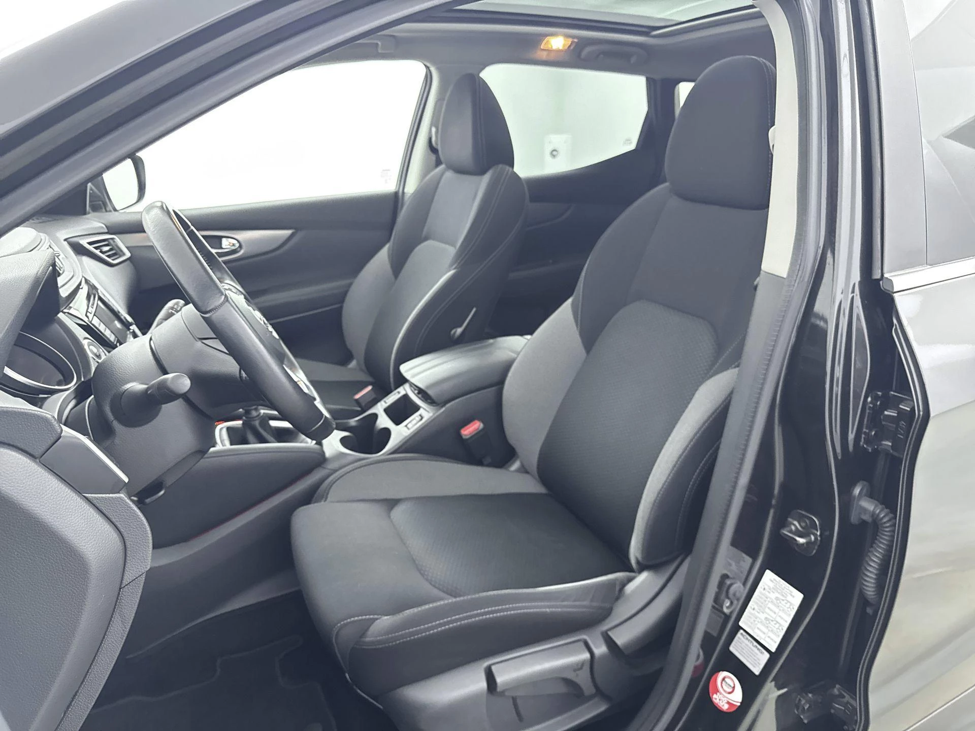 Nissan-QASHQAI-image-31