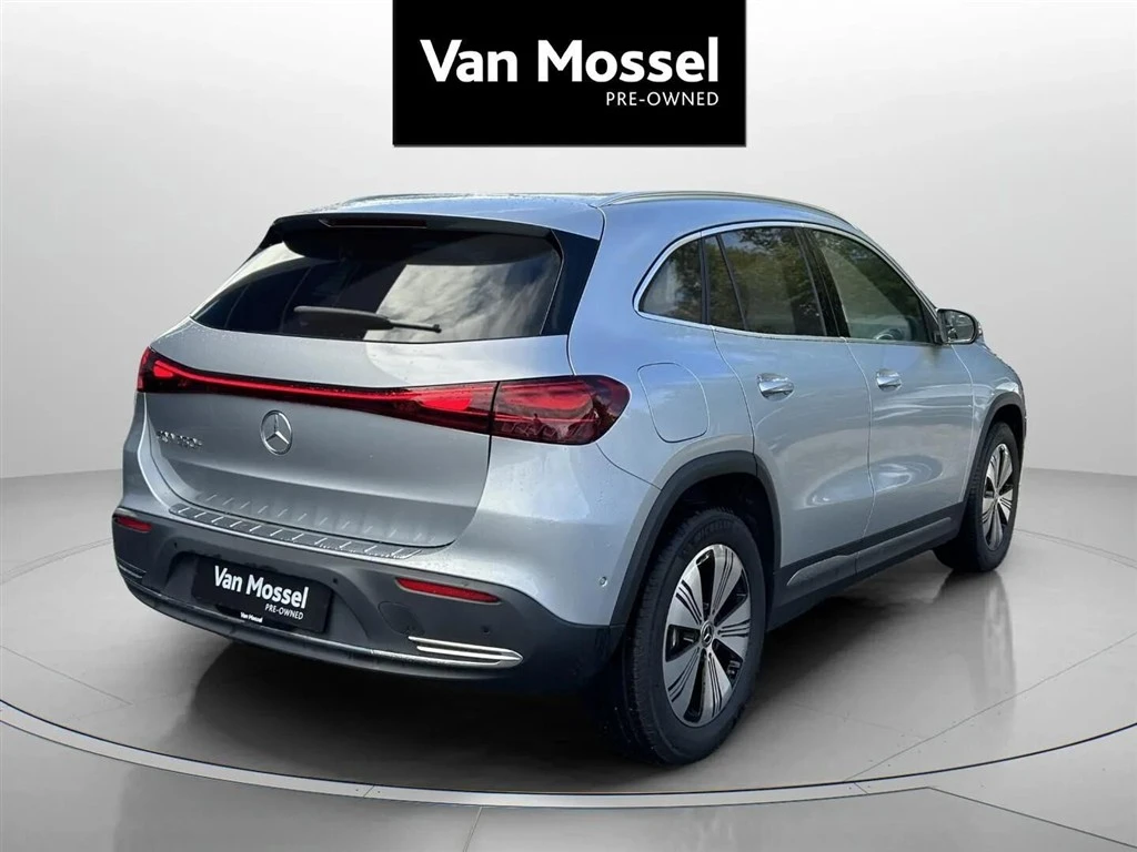 Mercedes-Benz-EQA-image-4