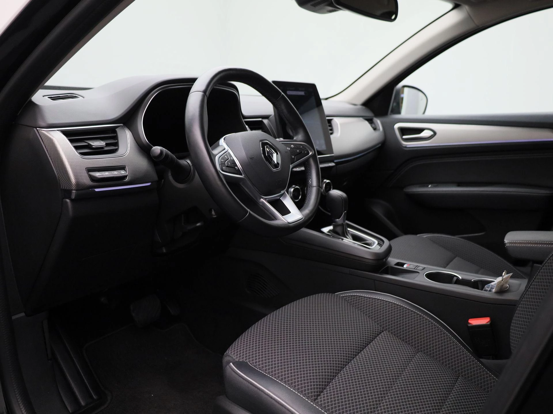 Renault-Arkana-image-28