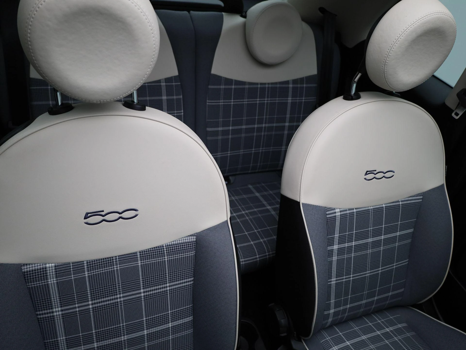 Fiat-500C-image-18