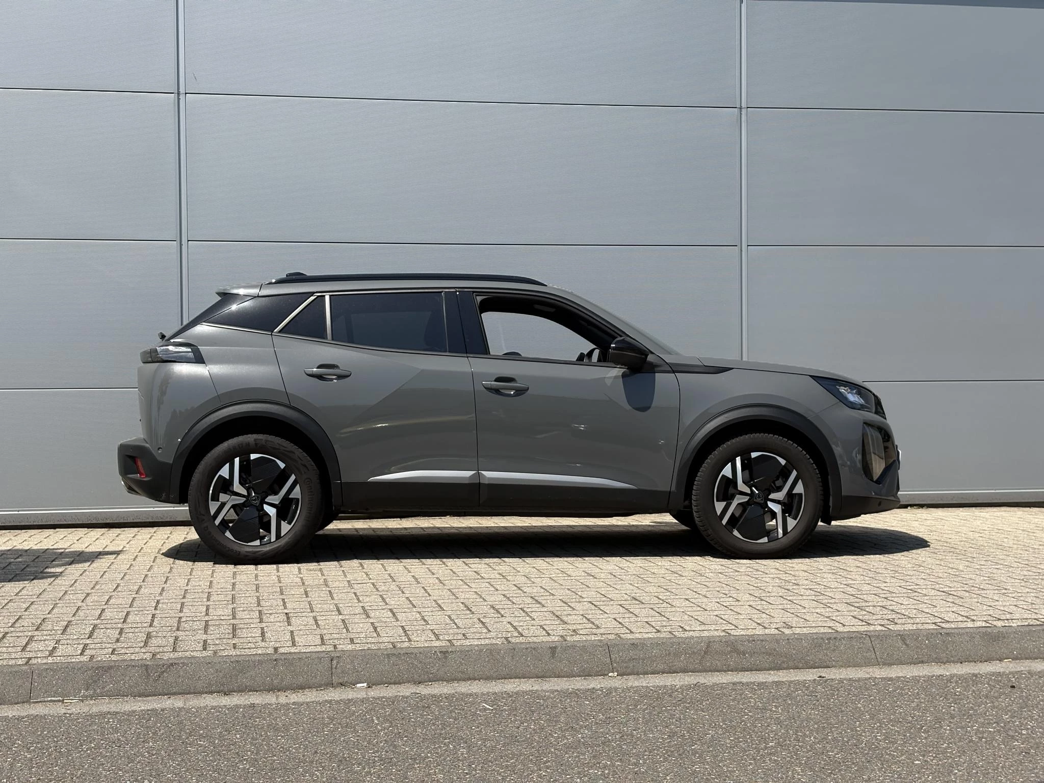 Peugeot 2008 1.2 Hybrid 136 Allure