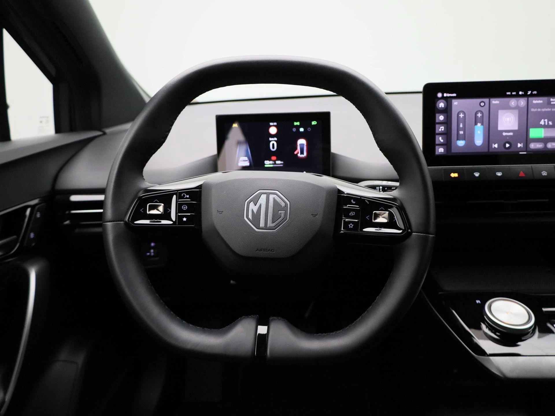 MG-MG4 EV-image-6