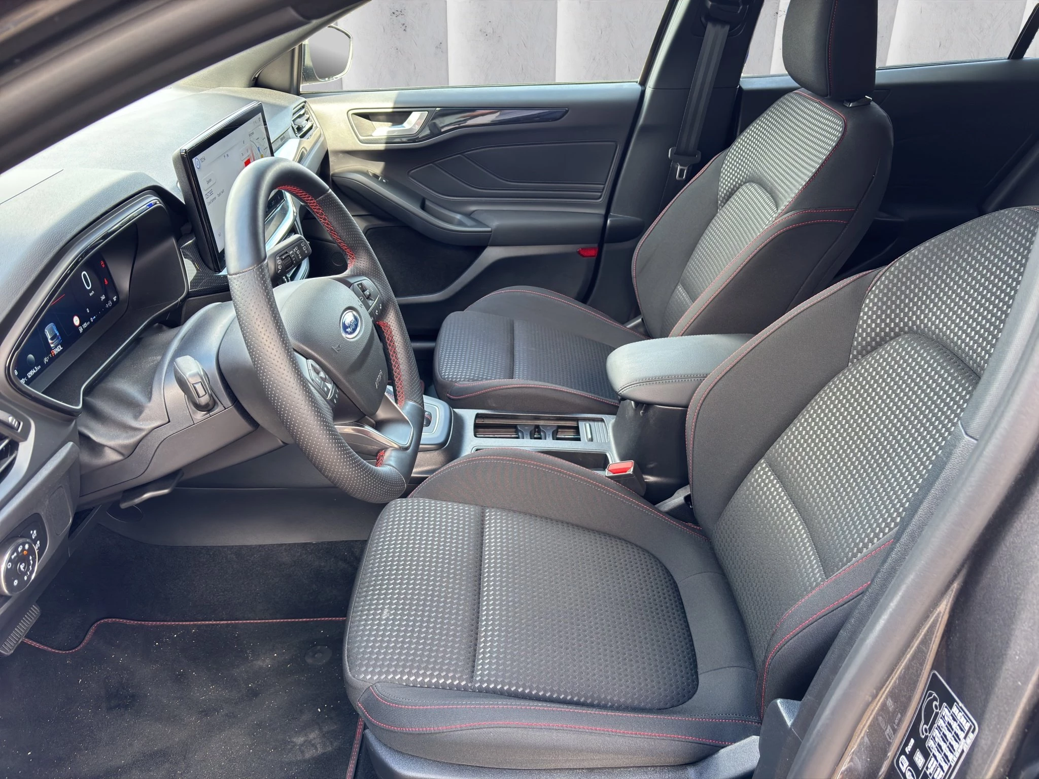 Ford Focus ST-Line X Turnier Aut.*AHK*ACC*HUD*KAM*NAVI*WINTER-PKT.