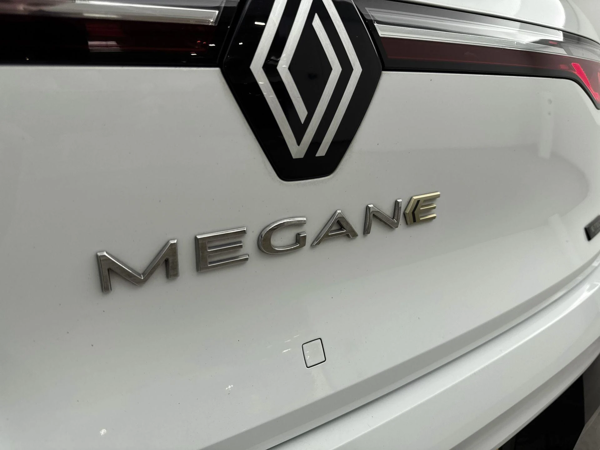 Renault-Megane E-Tech-image-22