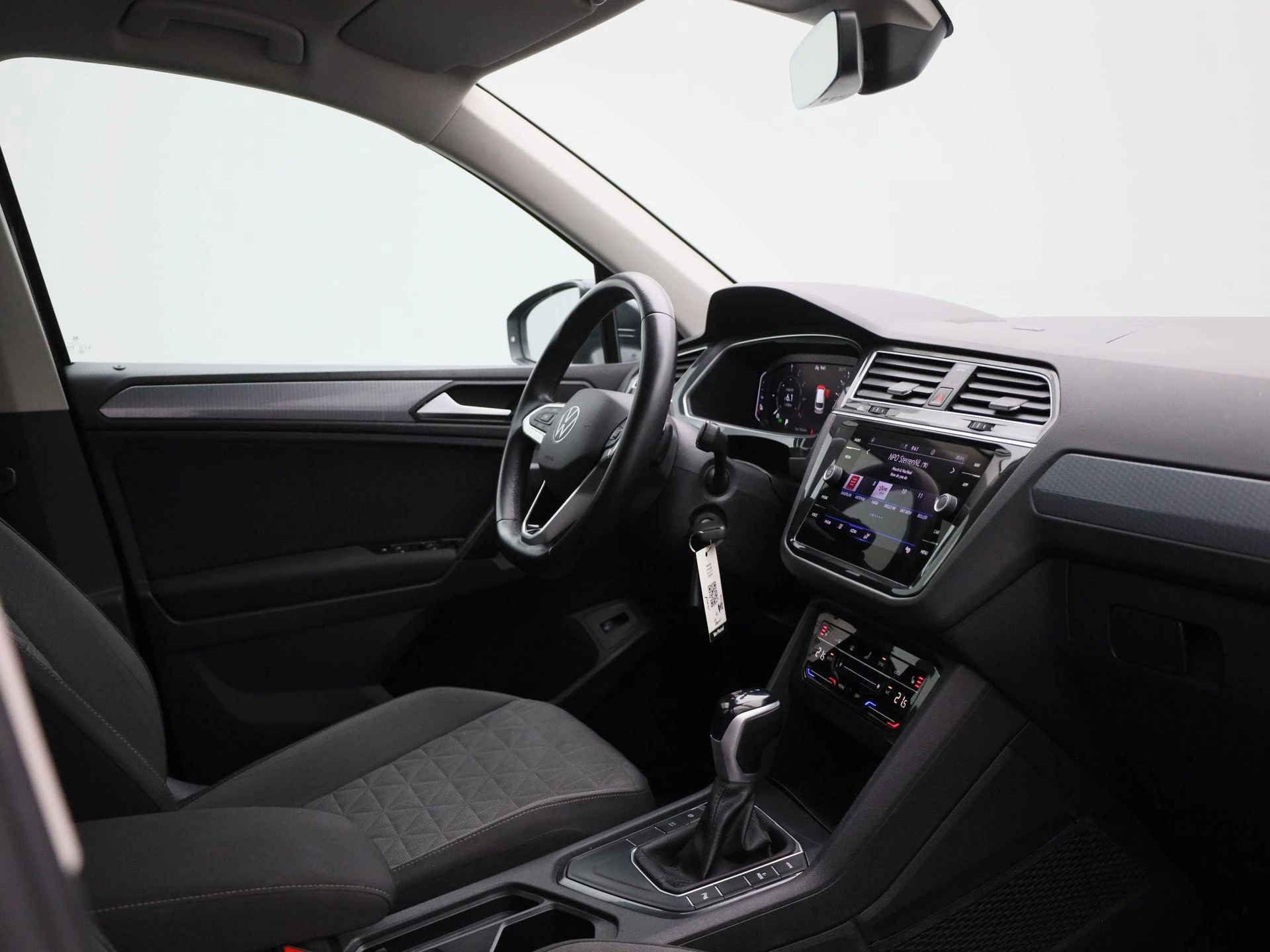 Volkswagen-Tiguan-image-31