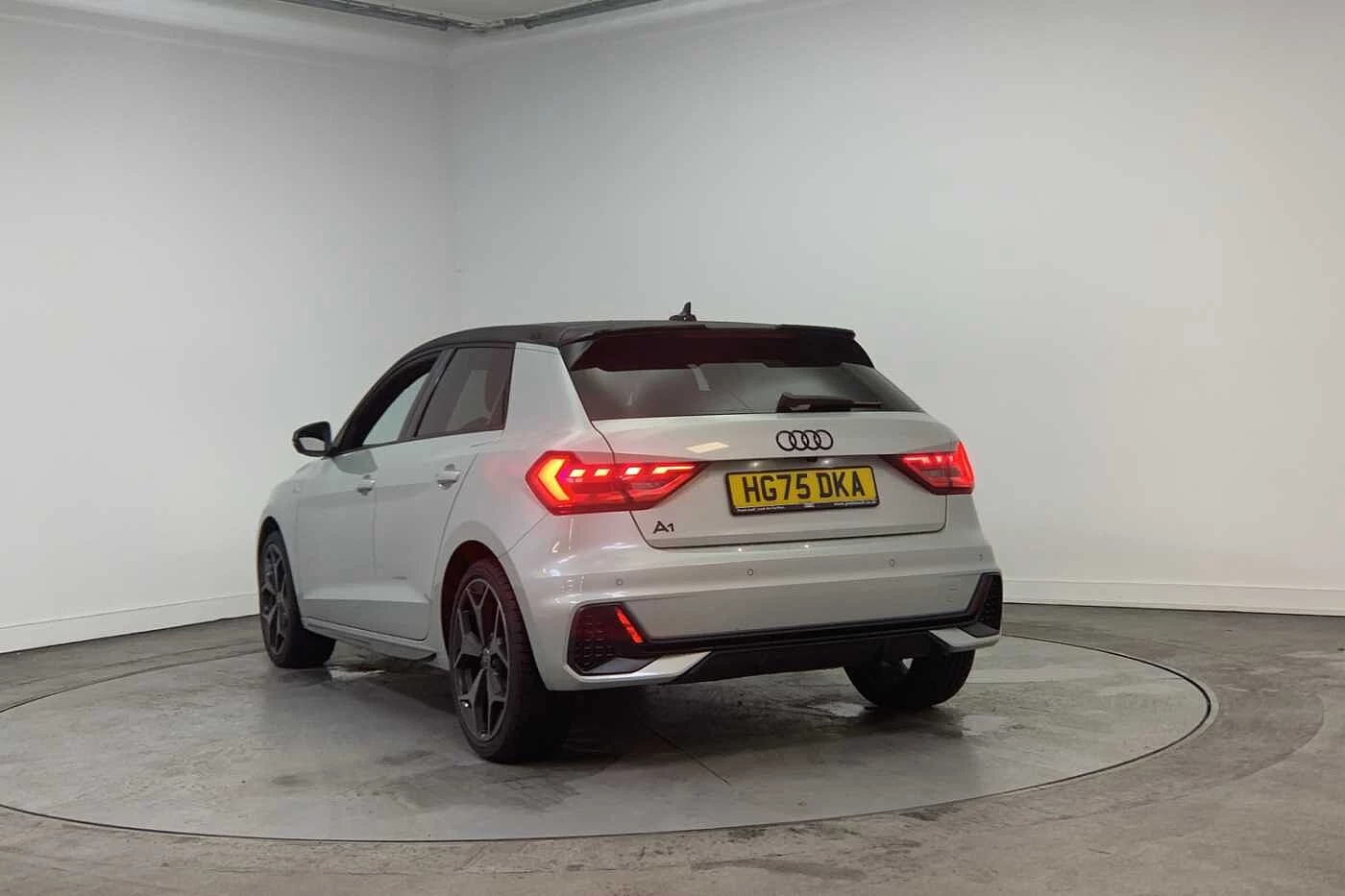 Audi-A1 Sportback-image-2