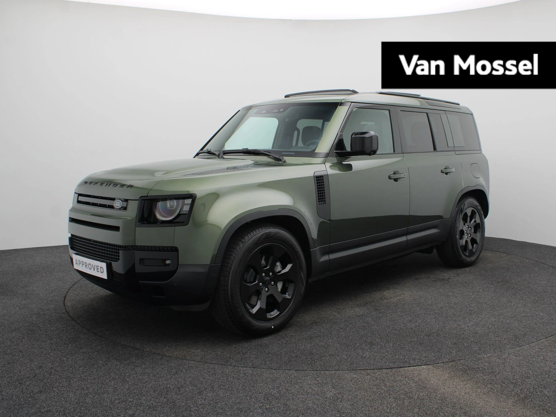 Land Rover-Defender-image-0