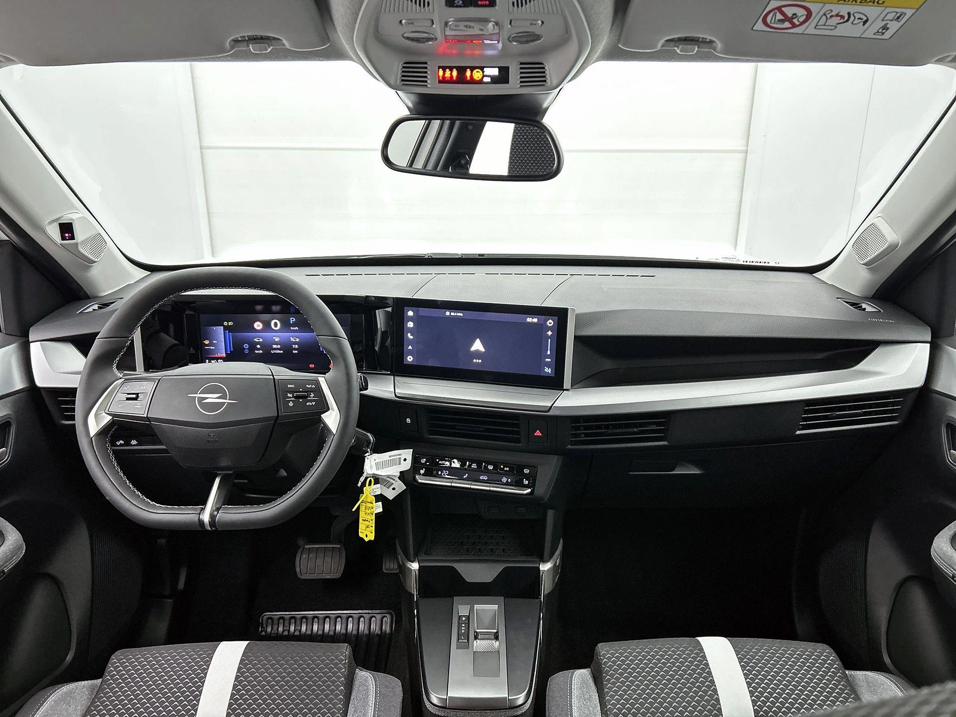 Opel-Frontera-image-19