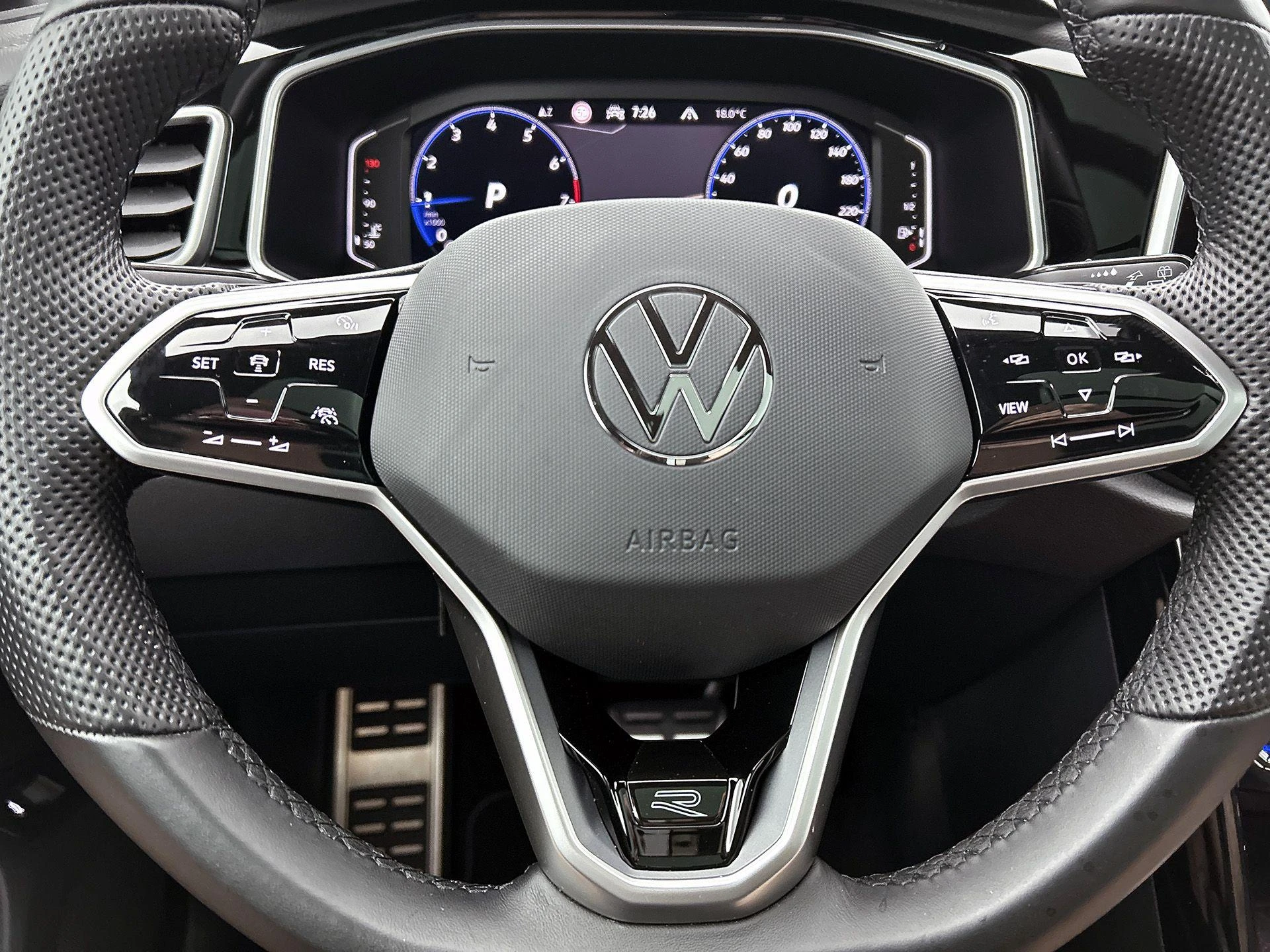 Volkswagen-T-Roc-image-41