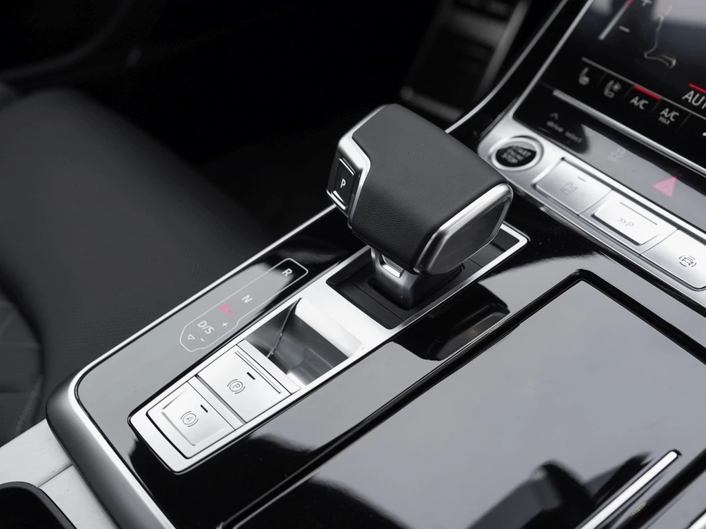 Audi Q7 SUV S line business TDI quattro tiptronic 210 kW / 286 PS