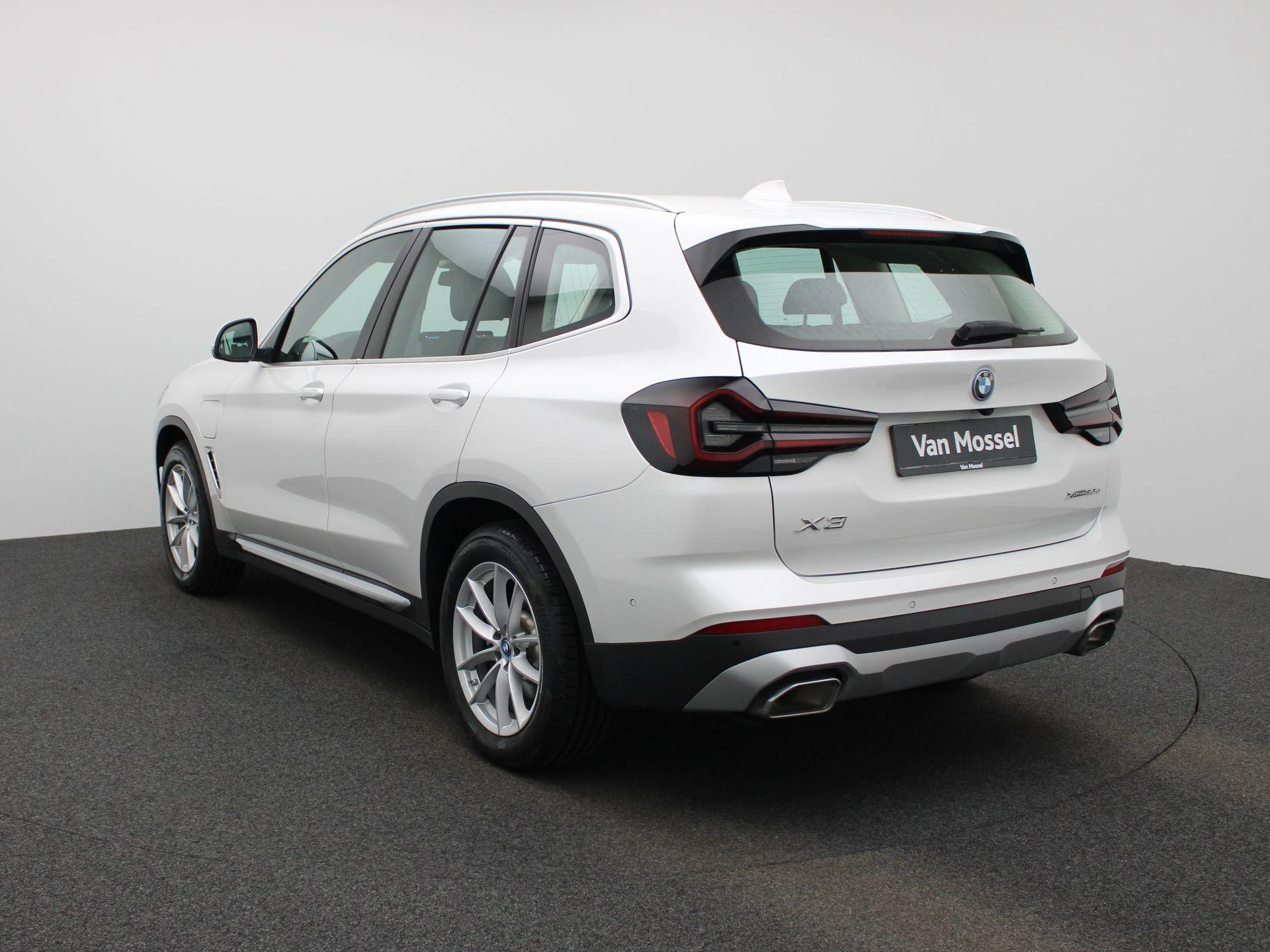 BMW-X3-image-1