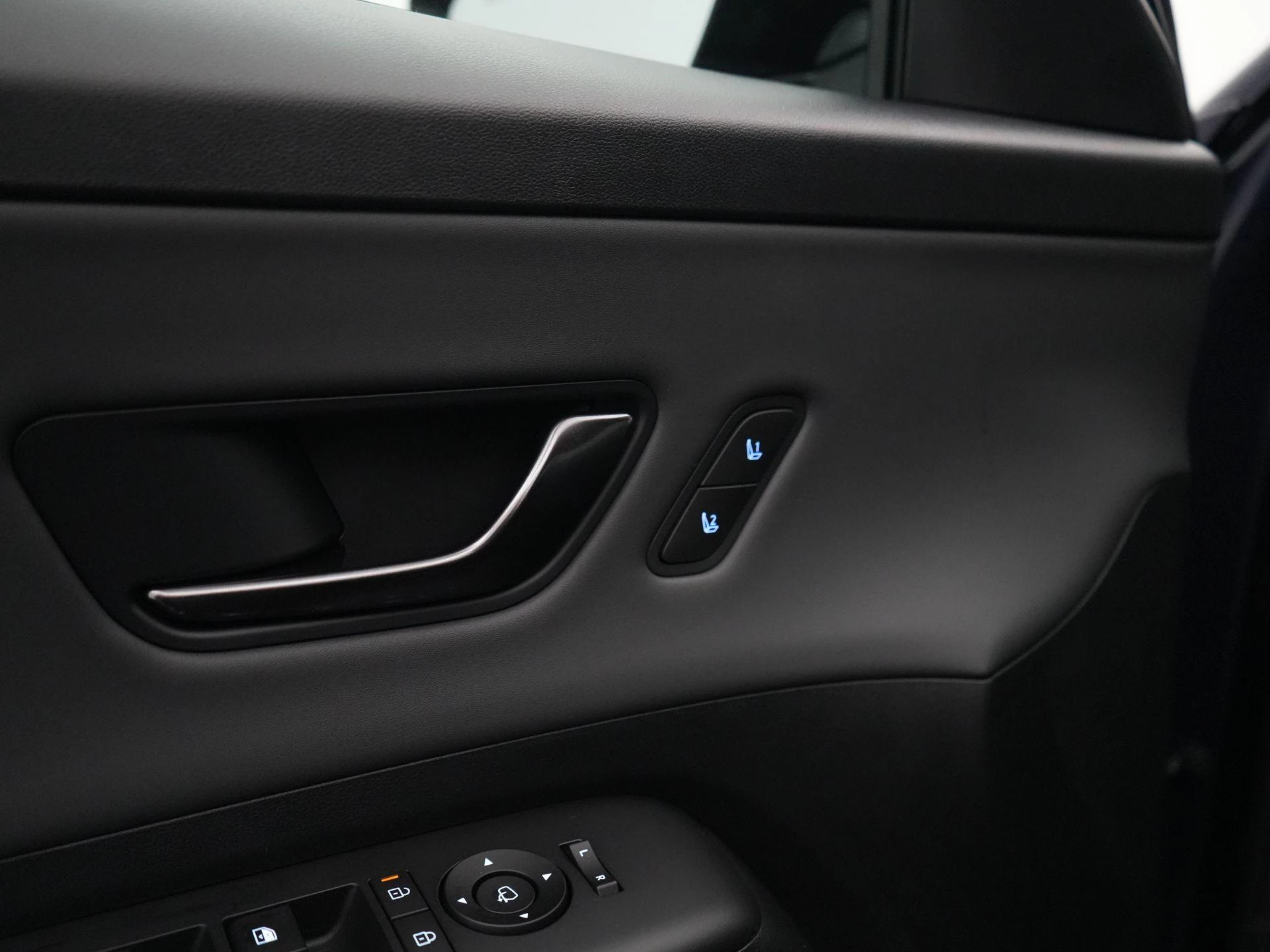 Hyundai-Kona-image-34