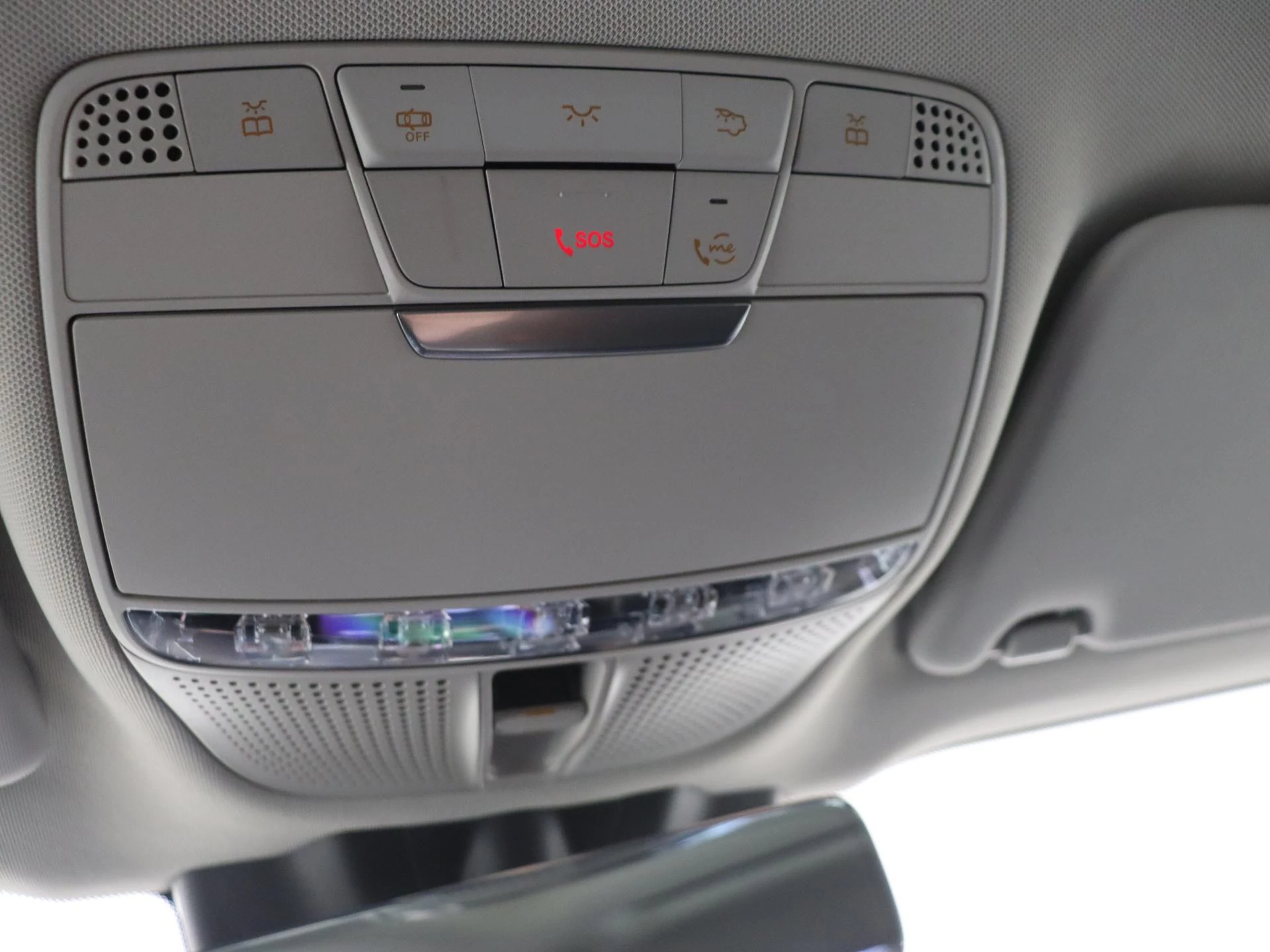 Mercedes-Benz-GLC-image-21