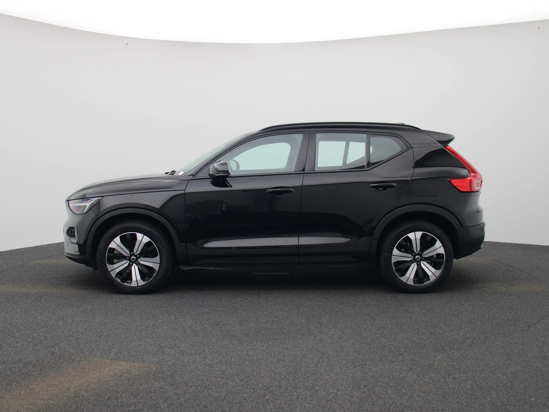 Volvo-XC40-image-5