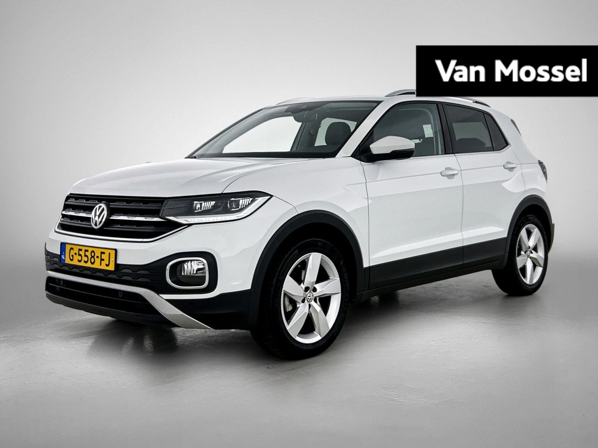 Volkswagen-T-Cross-image-0
