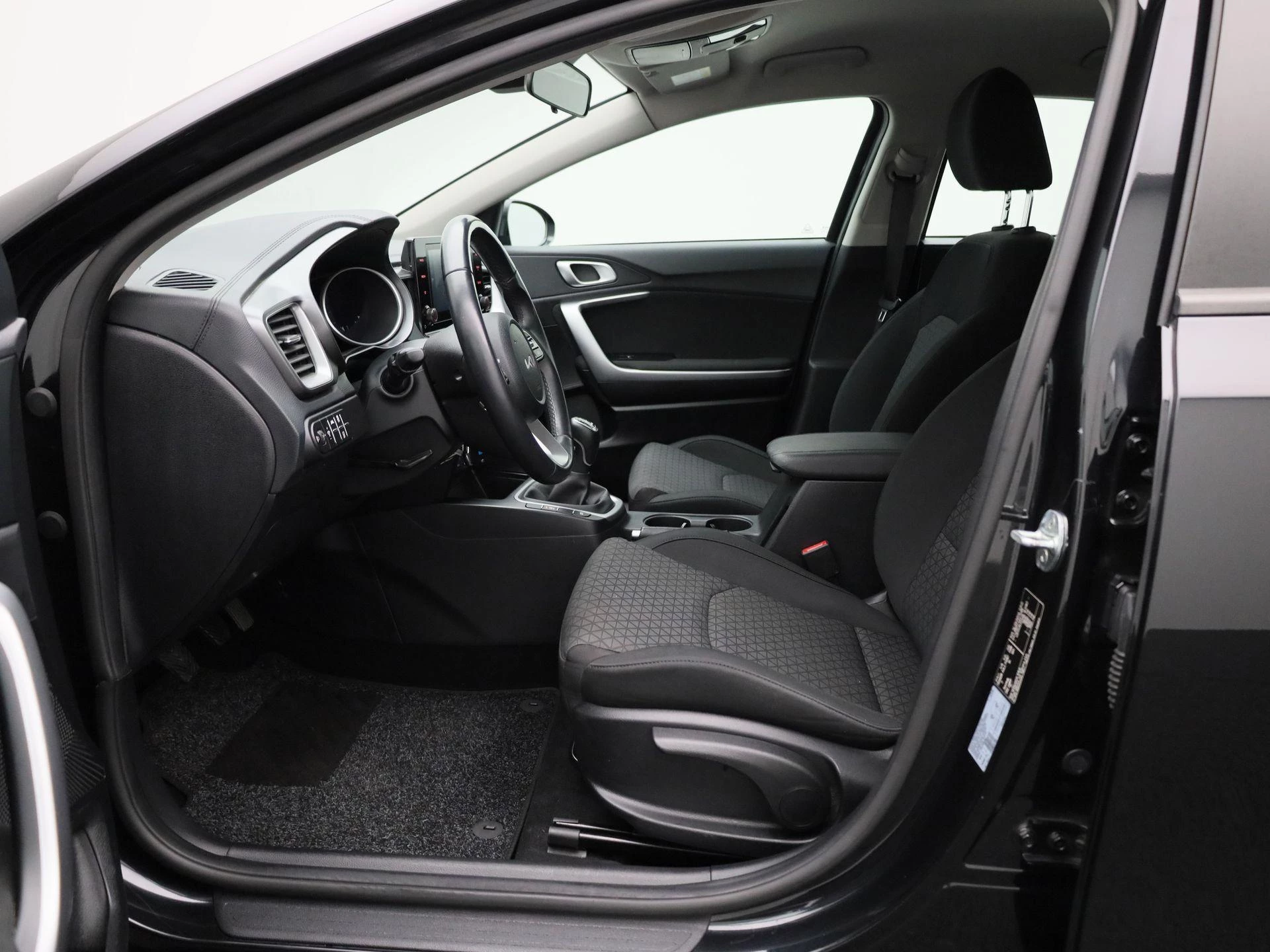Kia-cee'd-image-8