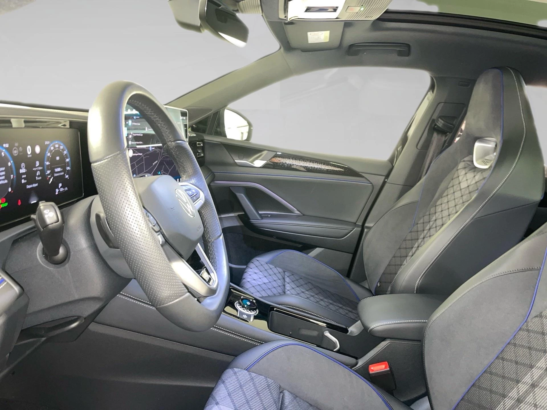 Volkswagen Tiguan 1.5 eHybrid R-Line DSG