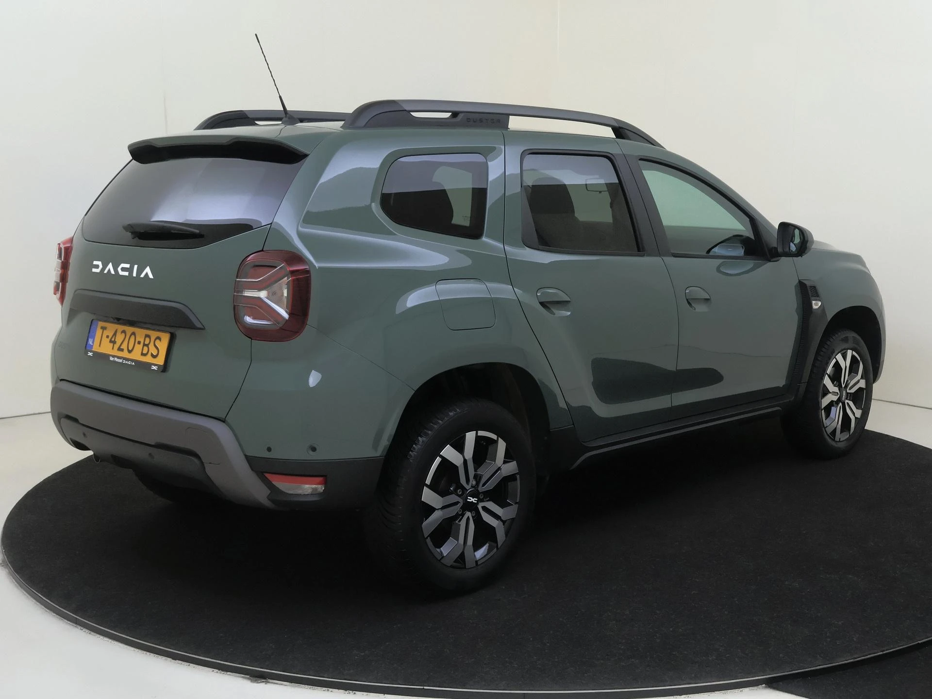 Dacia-Duster-image-3