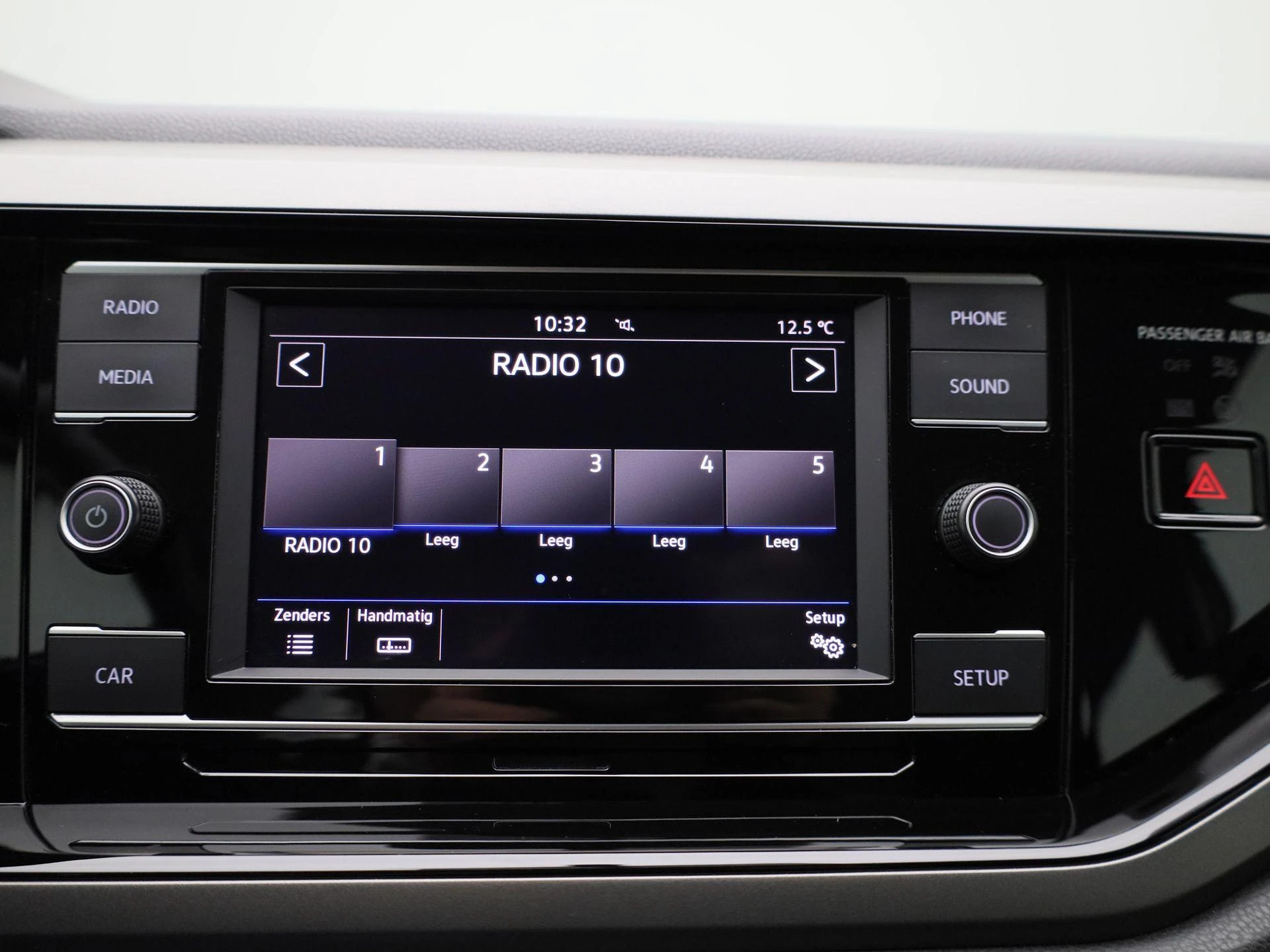 Volkswagen-Polo-image-14