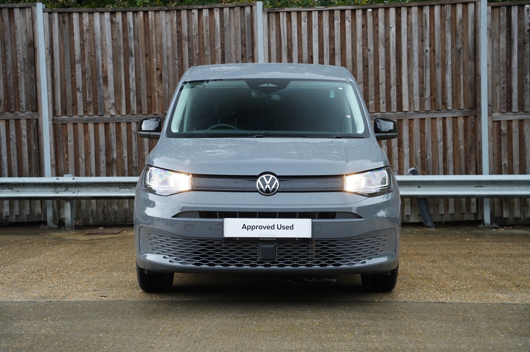 Volkswagen-Caddy-image-6